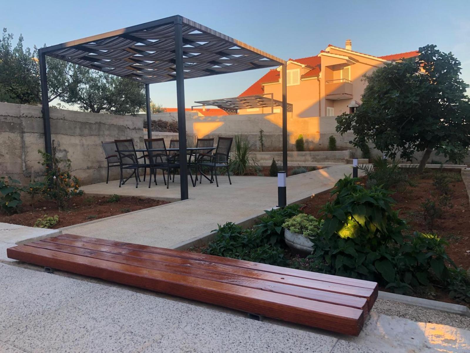 Summer Breeze Apartment - Quiet Place With A Spectacular View And A Garden Sibenik Bagian luar foto